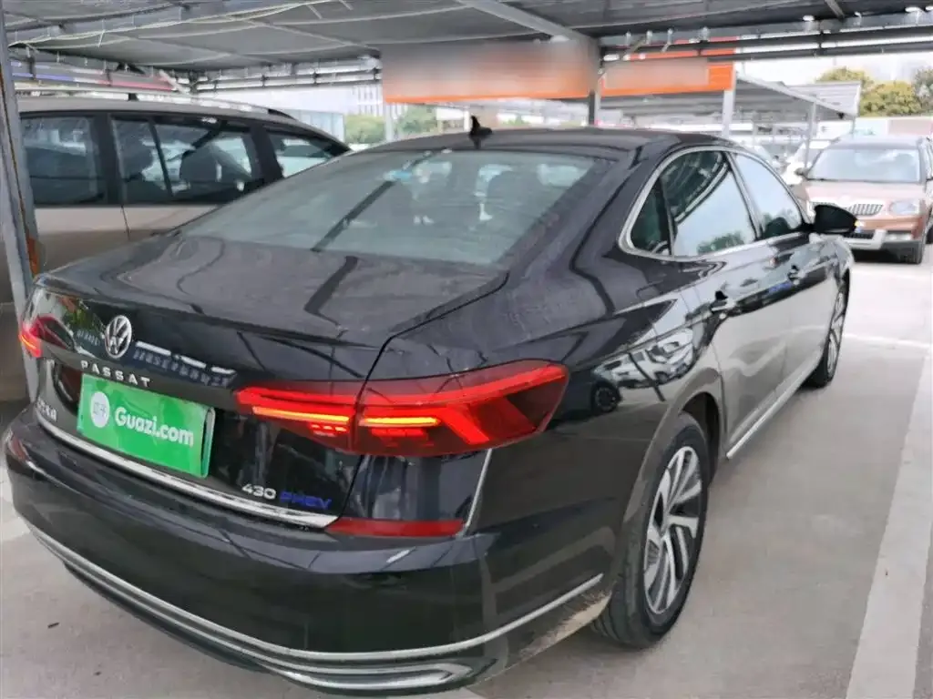 Volkswagen Passat New Energy — фото 7