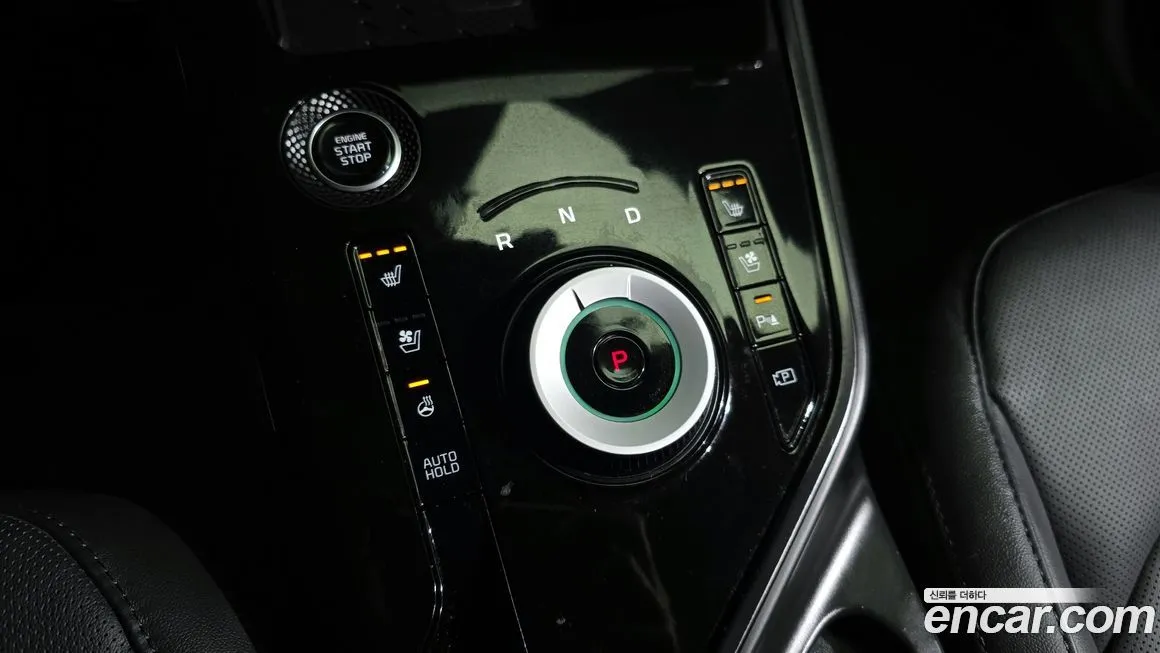 Kia Niro — фото 9