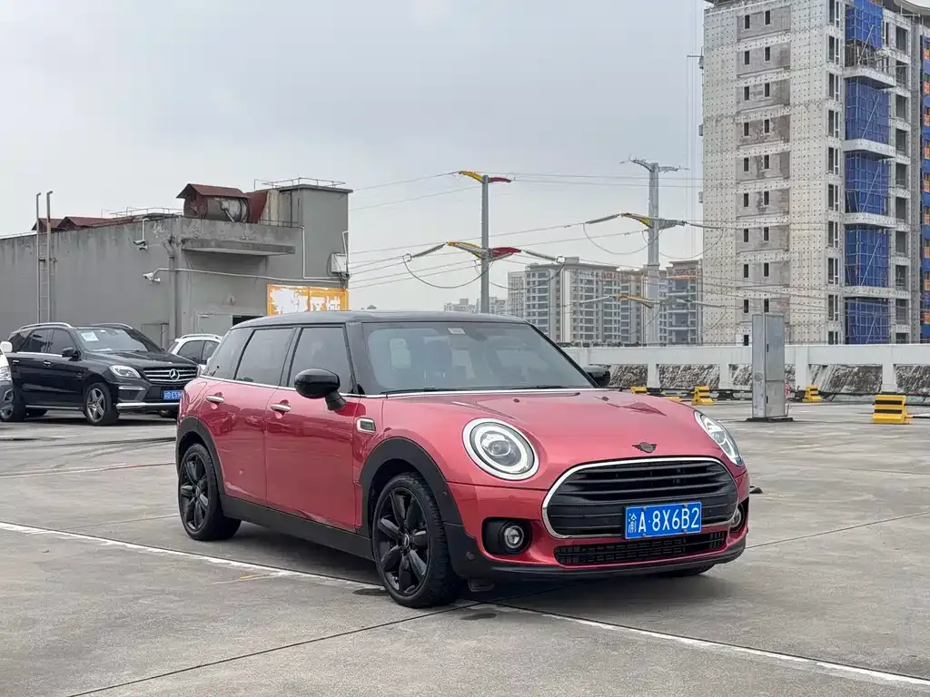 MINI Clubman — фото 3