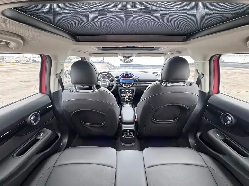 MINI Clubman — фото 8