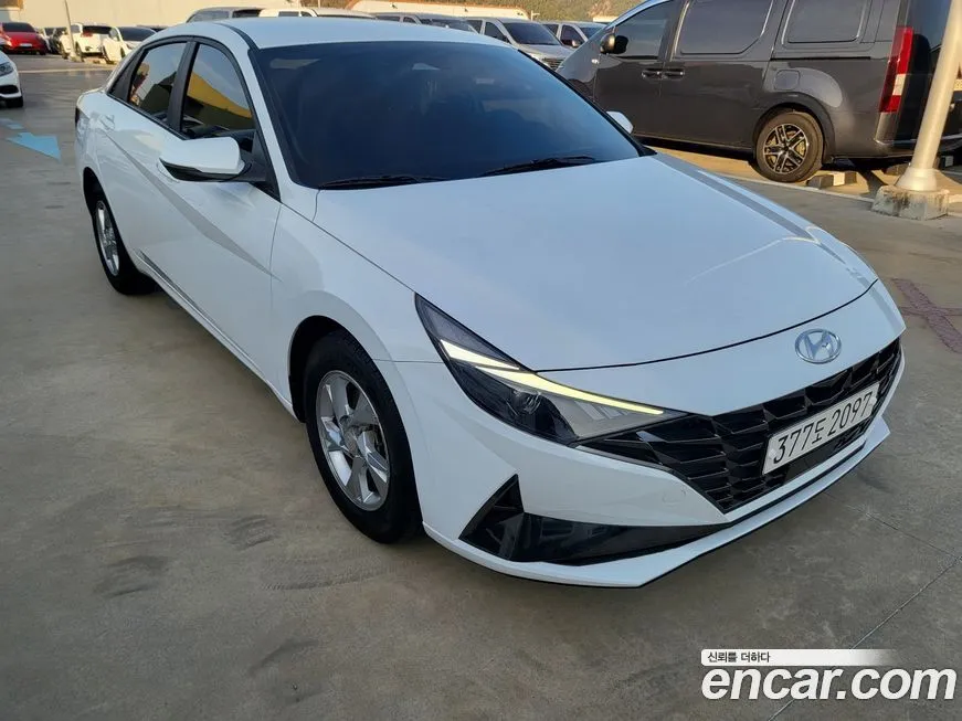 Hyundai AVANTE — фото 3