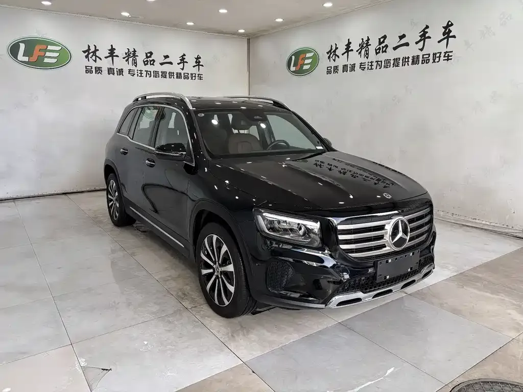 Mercedes-Benz GLB — фото 4