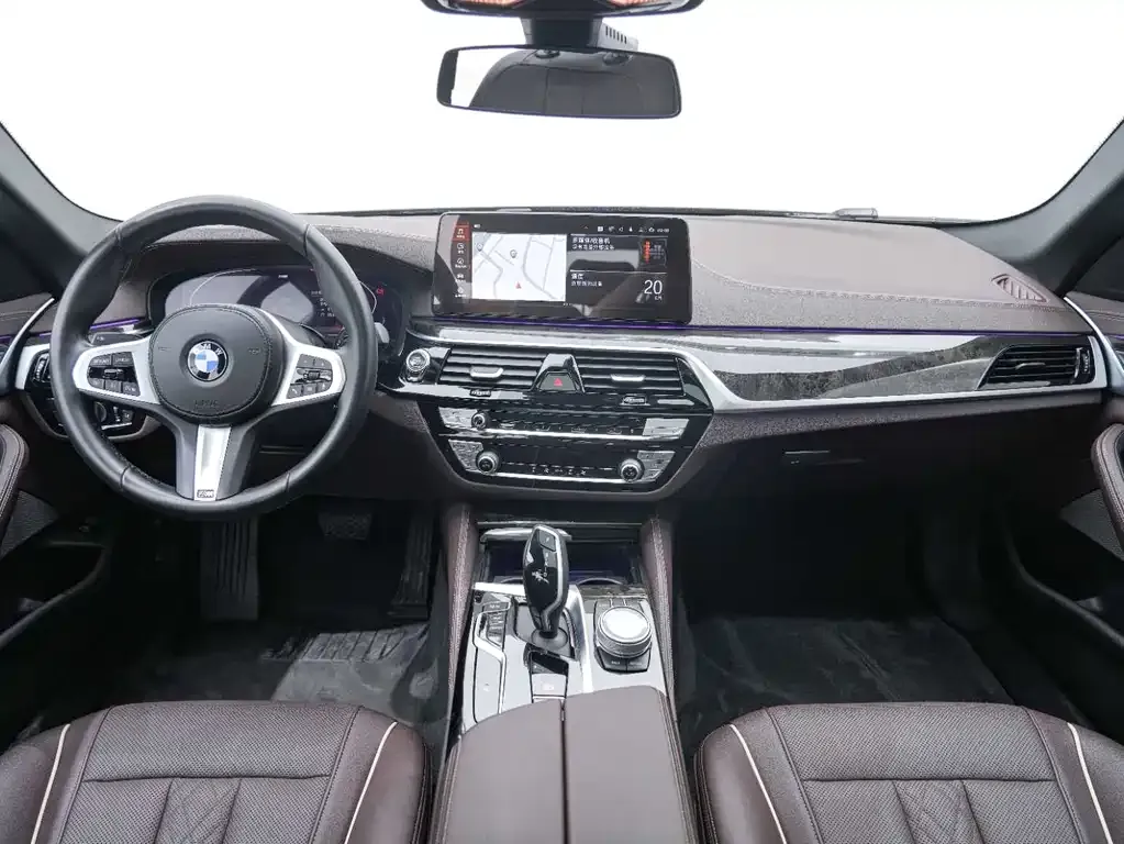 BMW 5 Series — фото 10