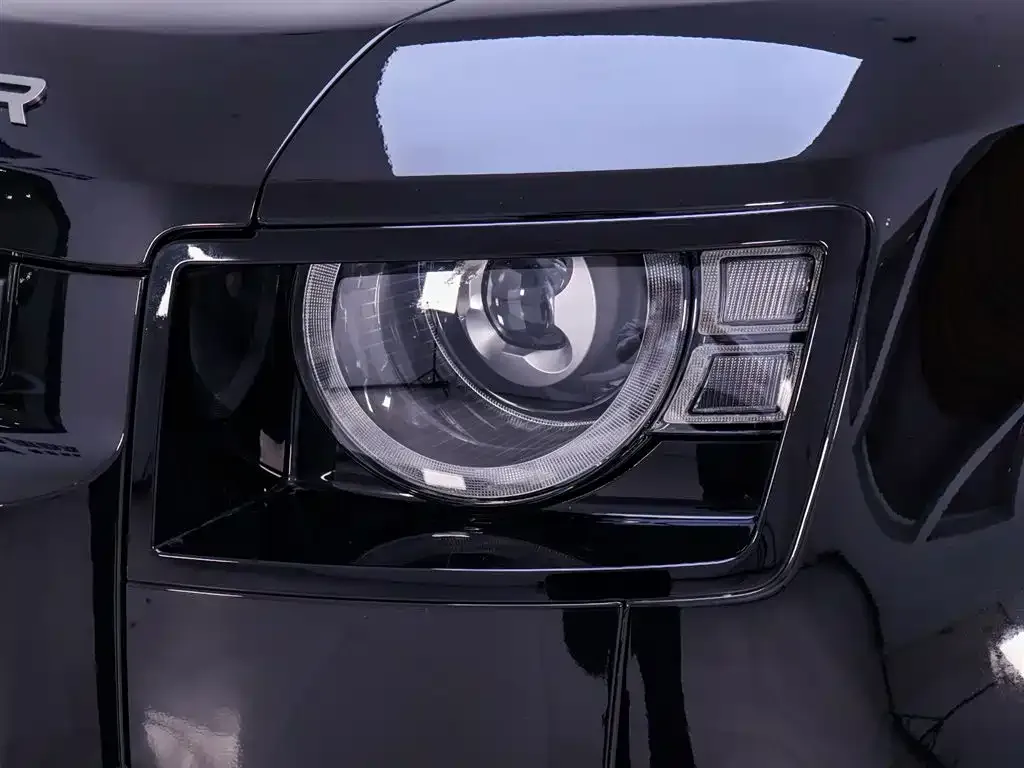 Land Rover Defender — фото 4