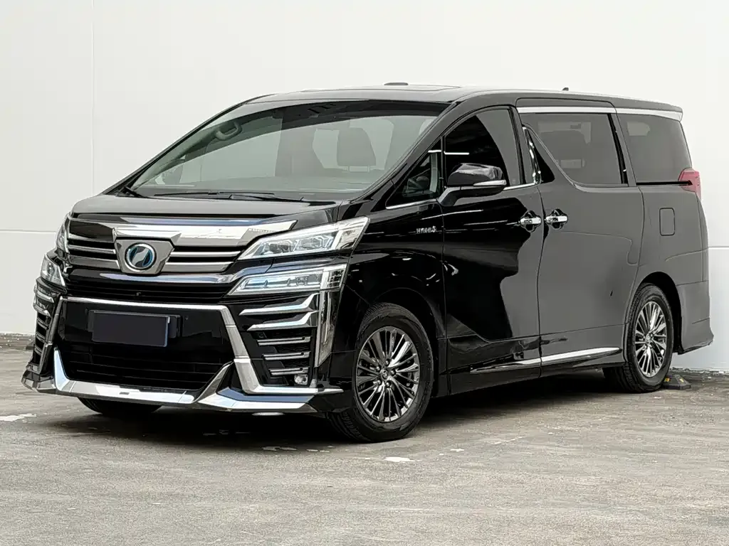 Toyota Vellfire — фото 1