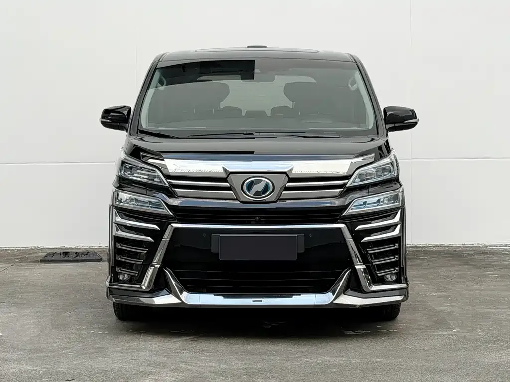 Toyota Vellfire — фото 2