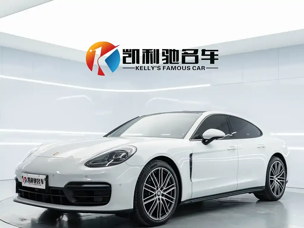 Porsche Panamera — фото 1