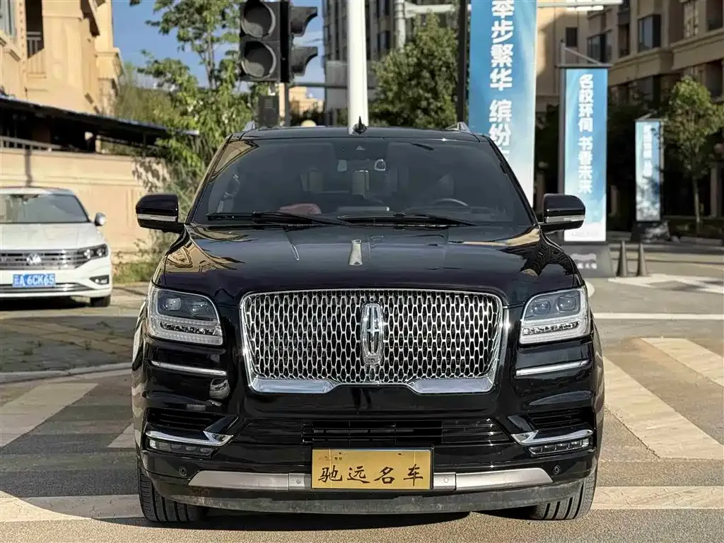 Lincoln Navigator — фото 2