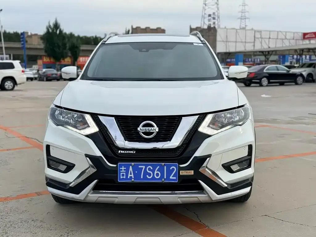 Nissan X-Trail — фото 2