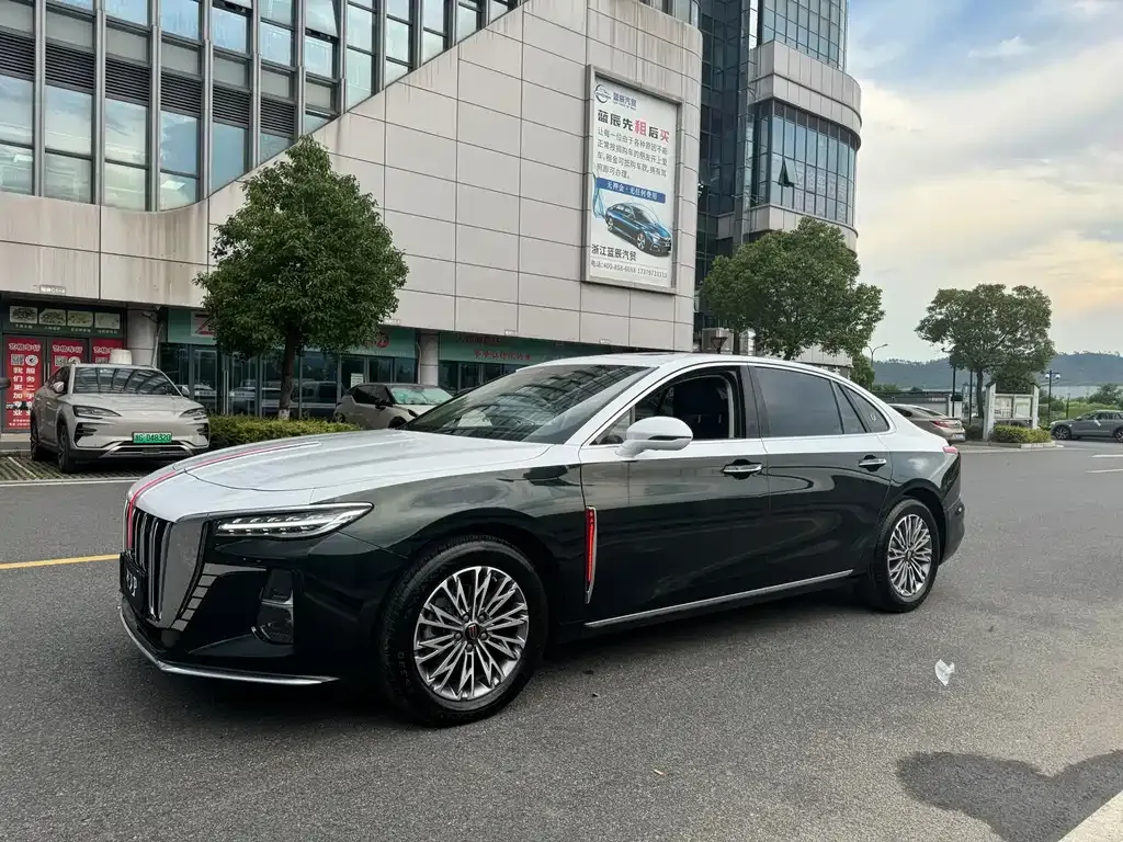 Hongqi H5 — фото 1