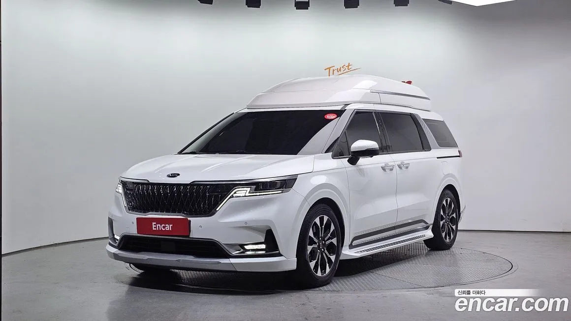 Kia Carnival — фото 1