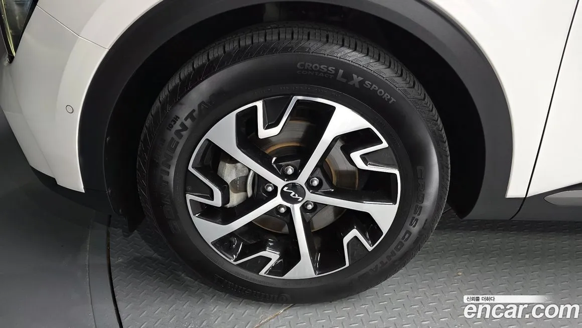 Kia Sportage — фото 5