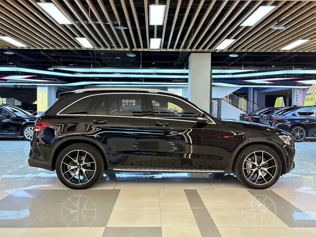 Mercedes-Benz GLC AMG — фото 6