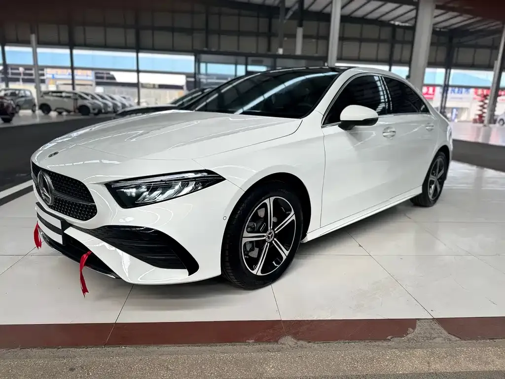 Mercedes-Benz A-Class — фото 1