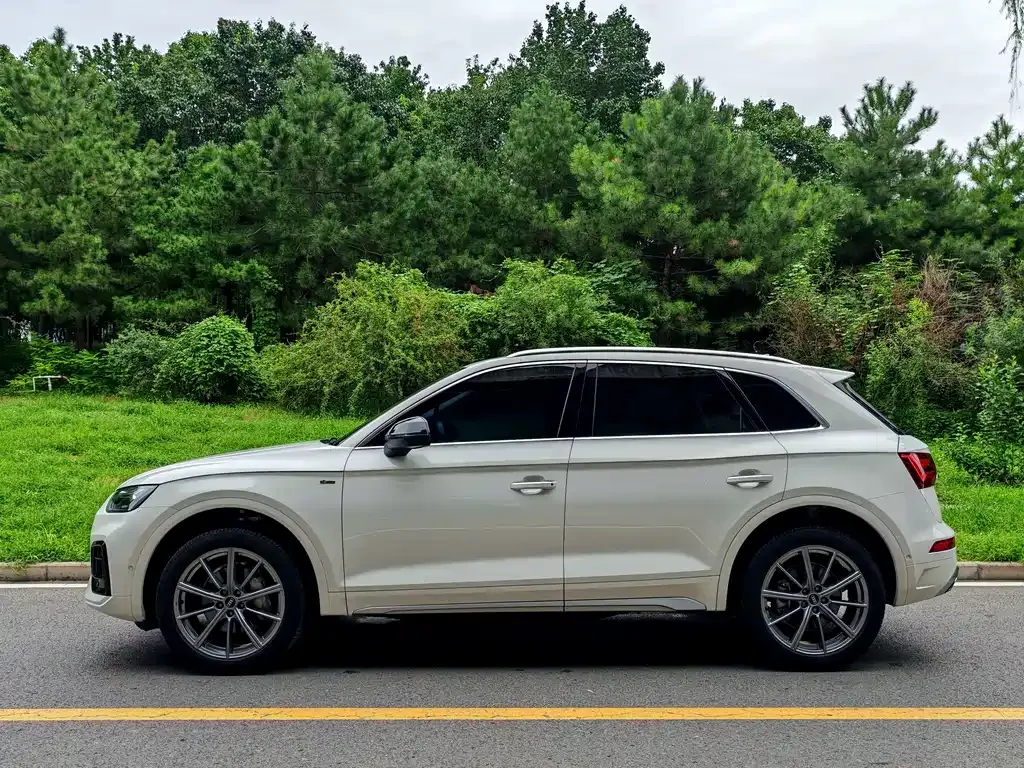 Audi Q5L — фото 3