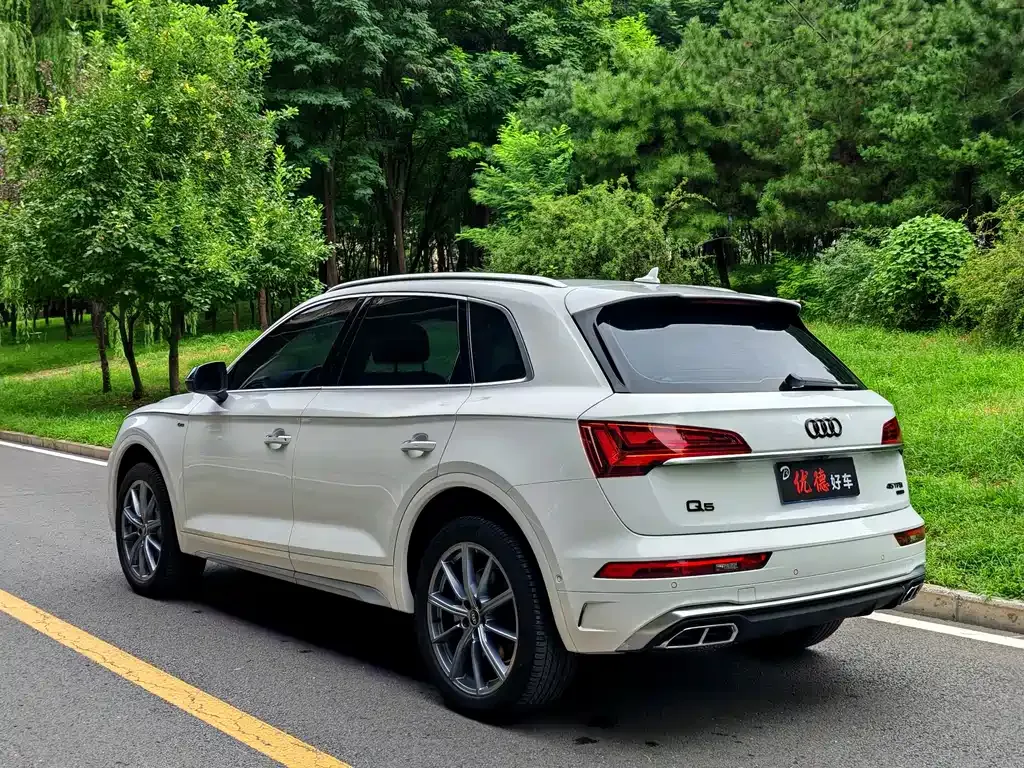 Audi Q5L — фото 4