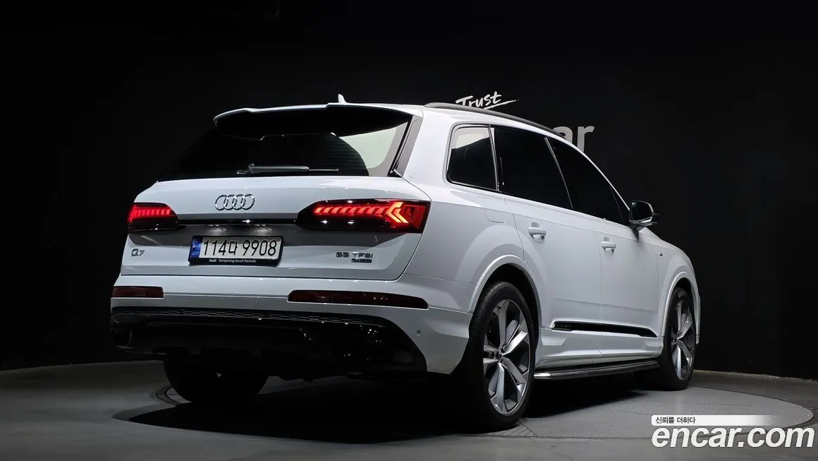 Audi Q7 — фото 2