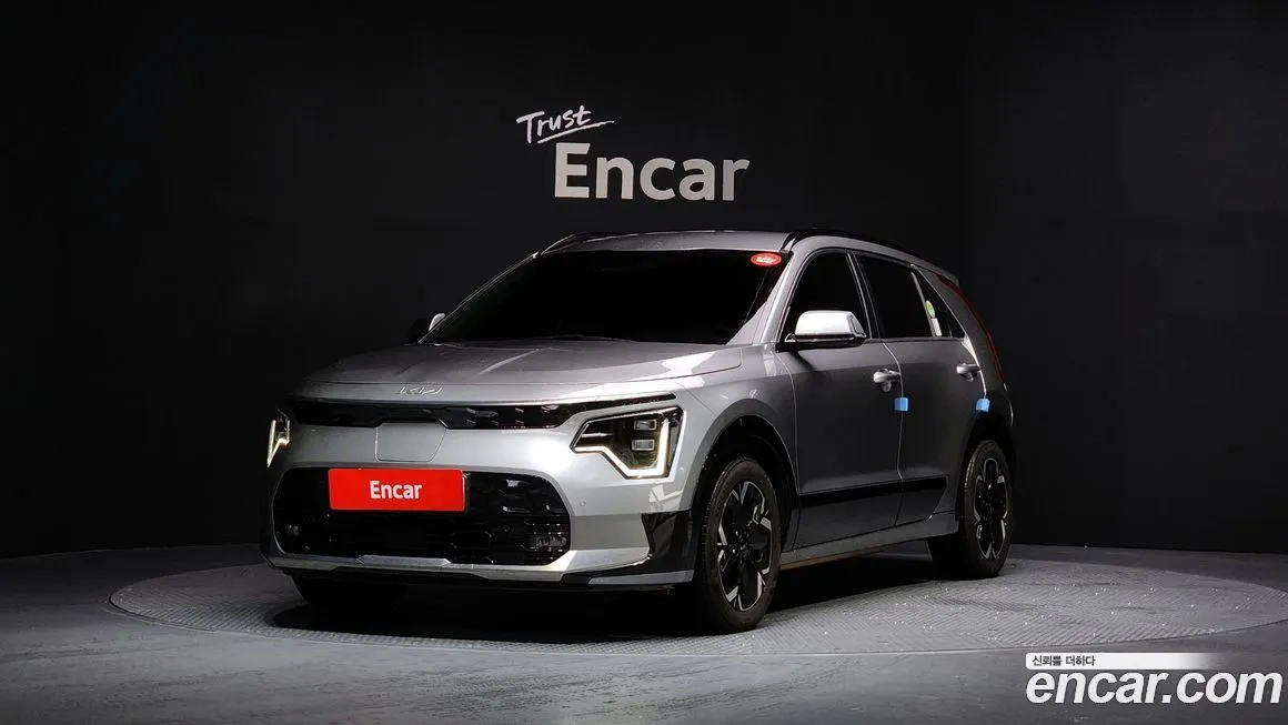 Kia Niro — фото 1