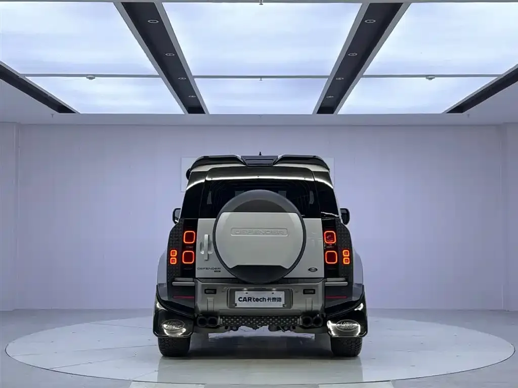 Land Rover Defender — фото 4