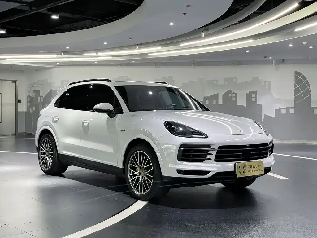 Porsche Cayenne Hybrid — фото 3