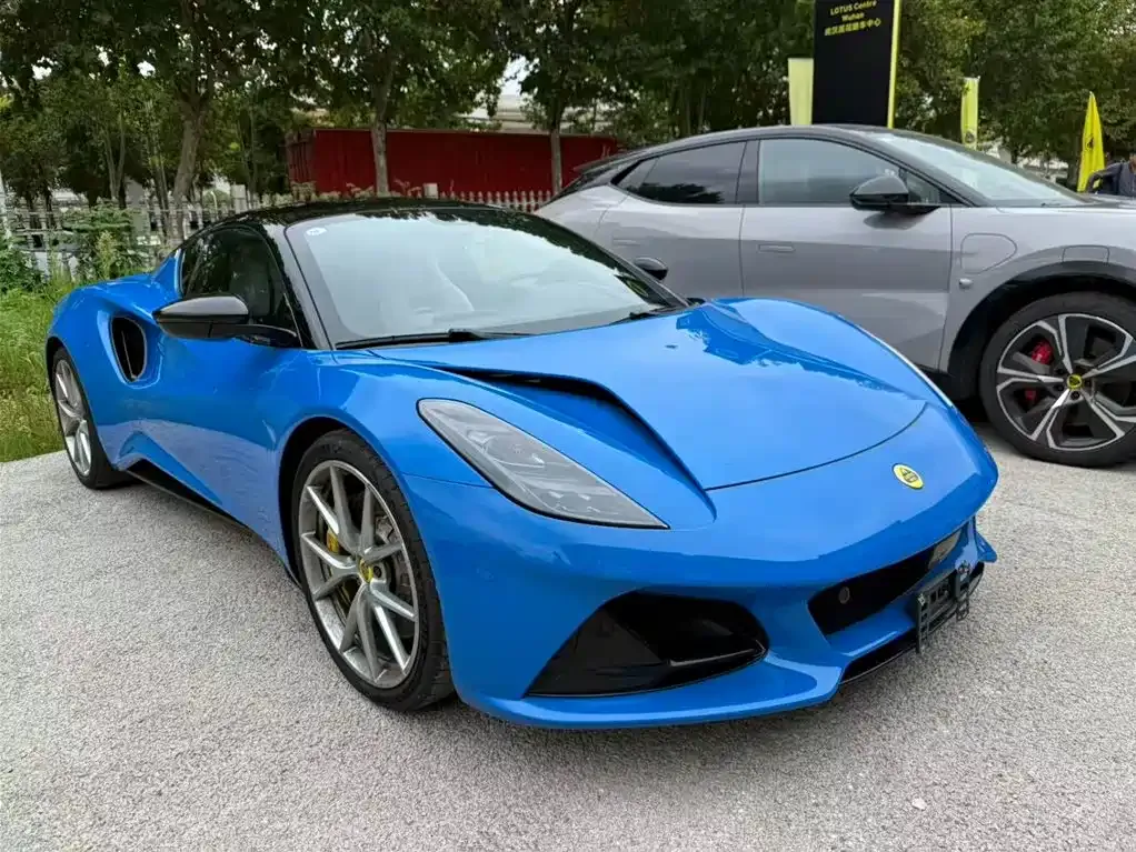 Lotus Emira — фото 2