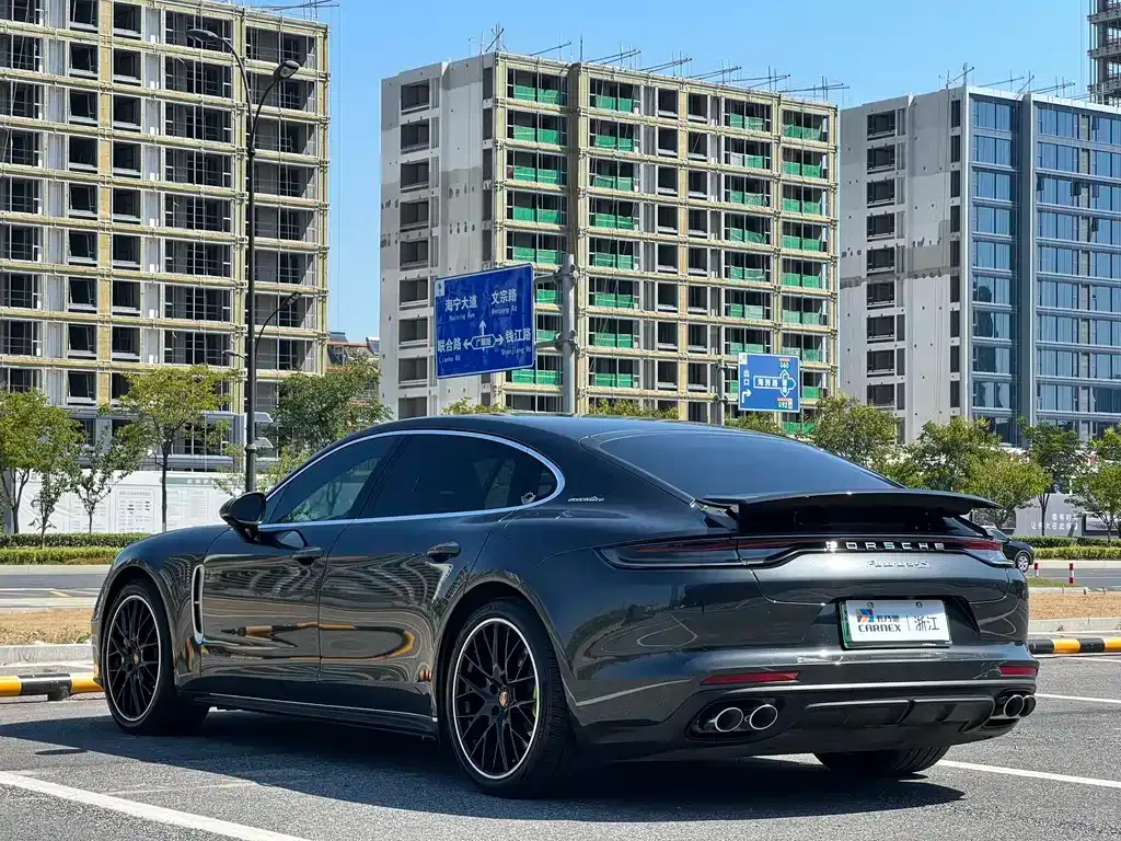 Porsche Panamera Hybrid — фото 5