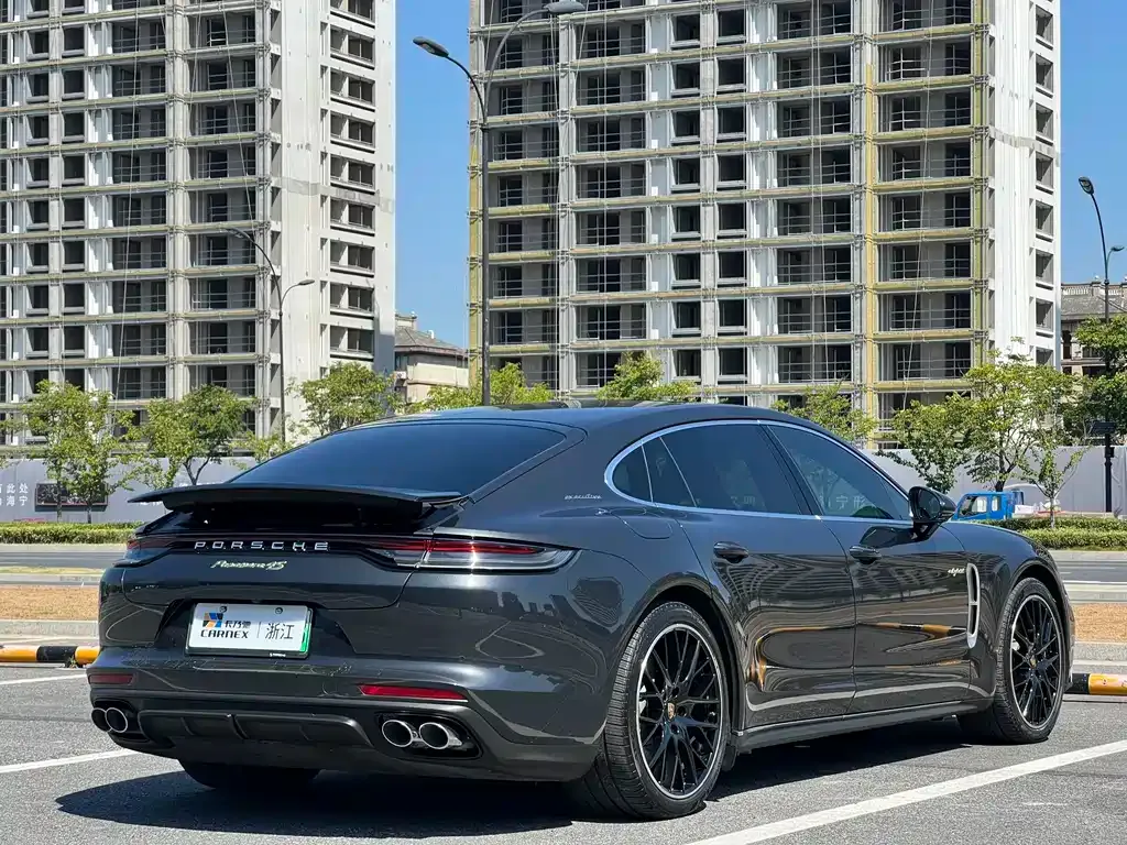 Porsche Panamera Hybrid — фото 6