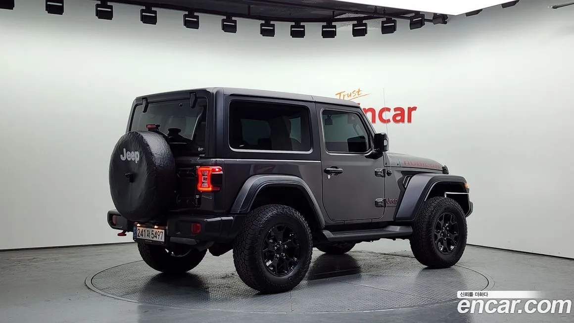 Jeep Wrangler — фото 2