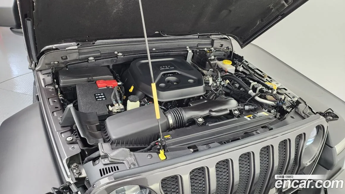 Jeep Wrangler — фото 6