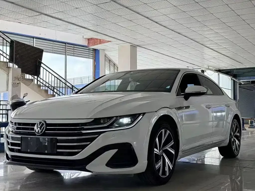 Volkswagen CC — фото 1