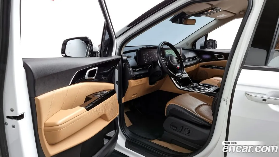 Kia Carnival — фото 10