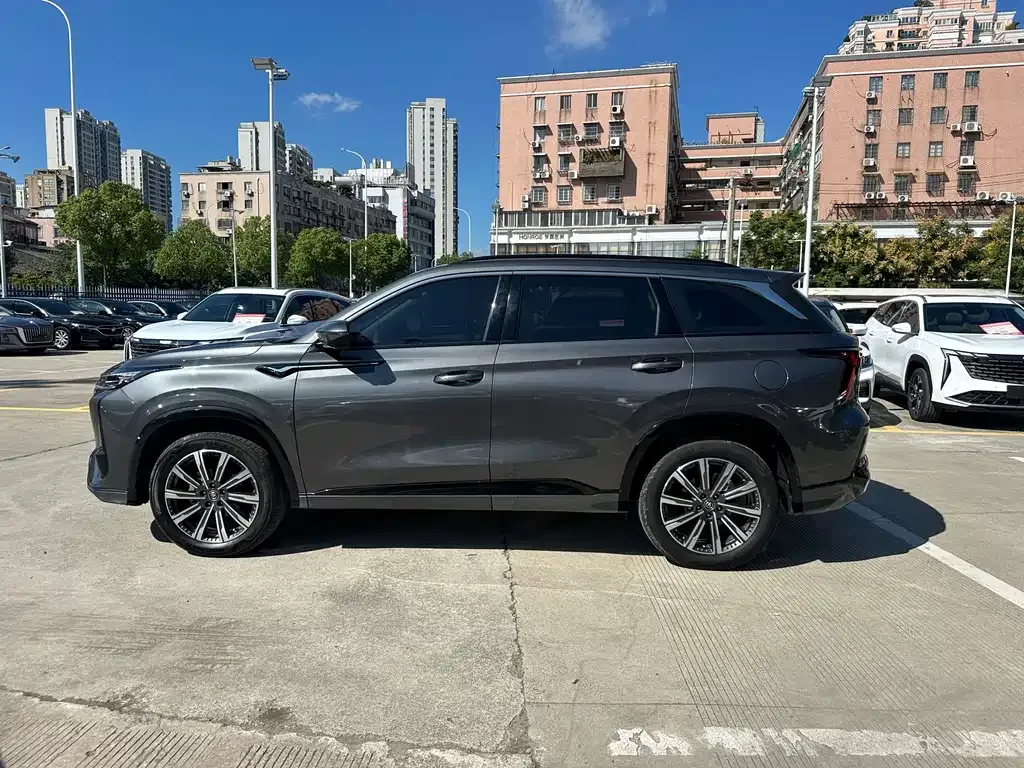 Changan CS75PLUS — фото 4