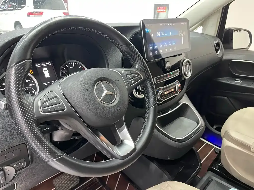 Mercedes-Benz Vito — фото 6