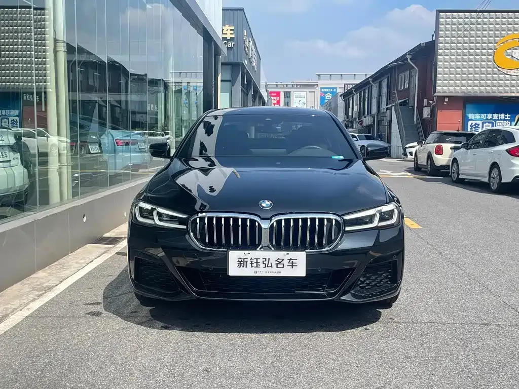 BMW 5 Series — фото 2