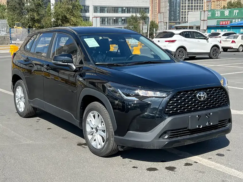 Toyota Corolla Cross — фото 3
