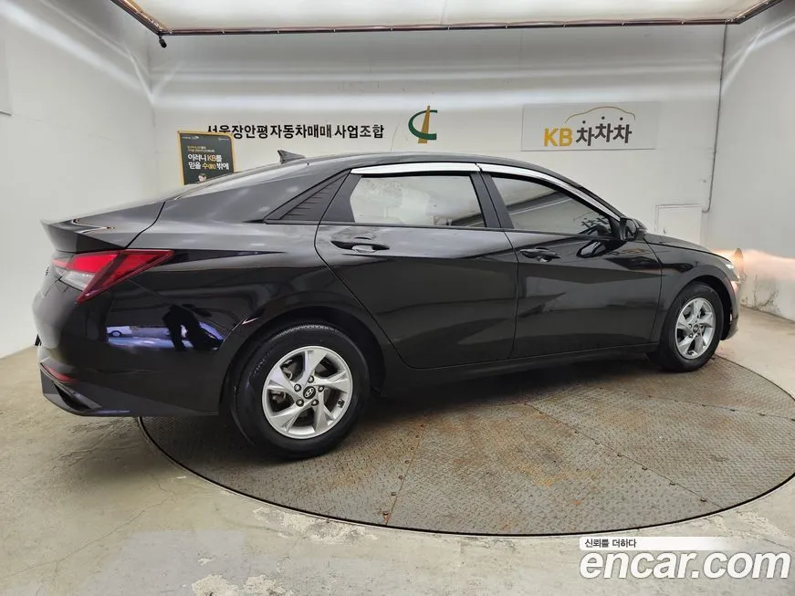 Hyundai AVANTE — фото 2