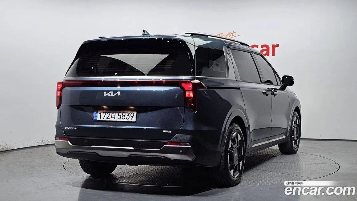 Kia Carnival — фото 2