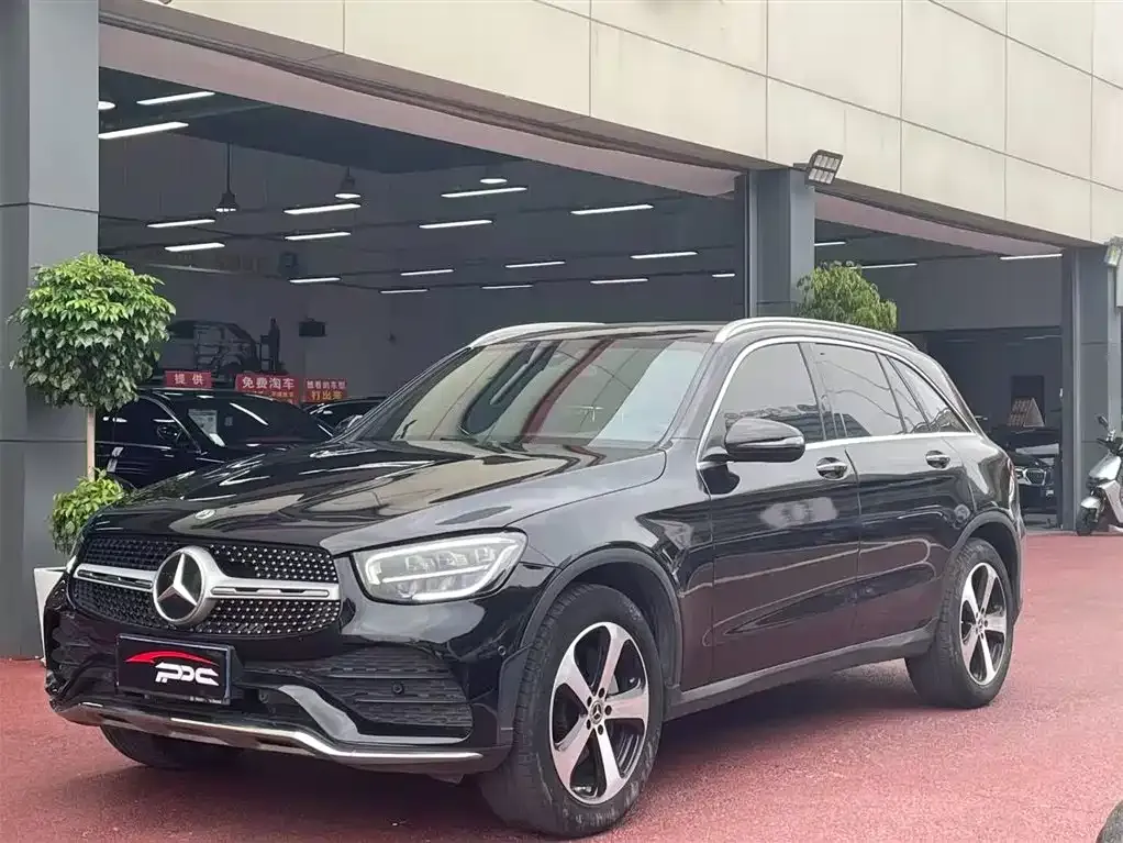 Mercedes-Benz GLC — фото 1