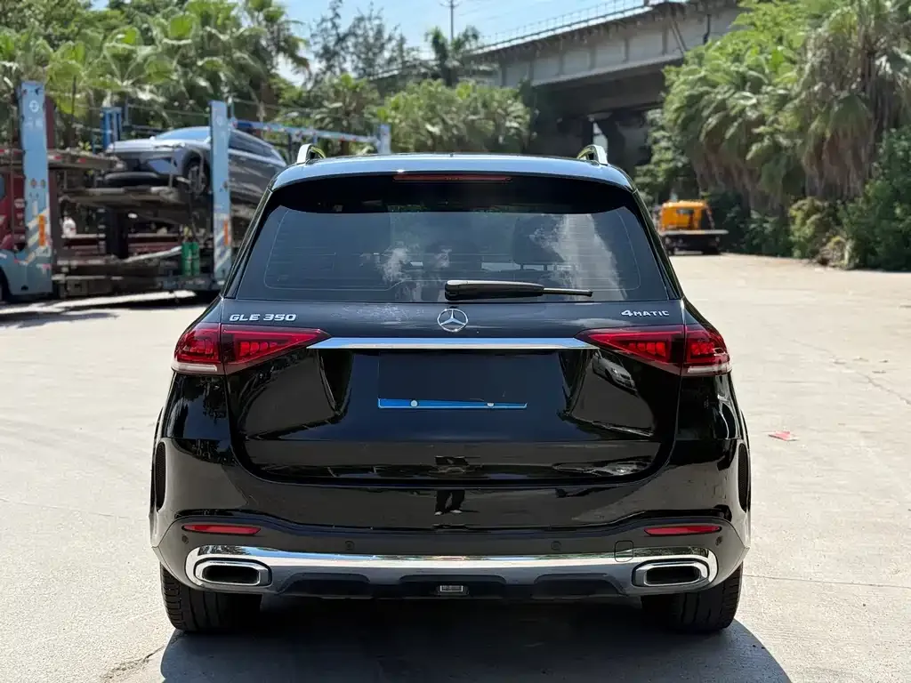 Mercedes-Benz GLE — фото 8