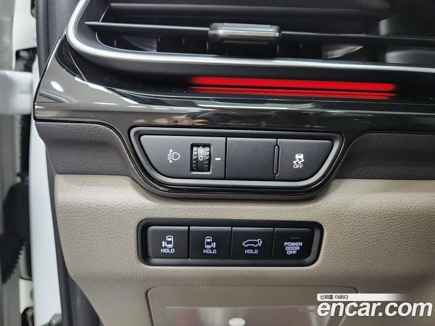 Kia Carnival — фото 4