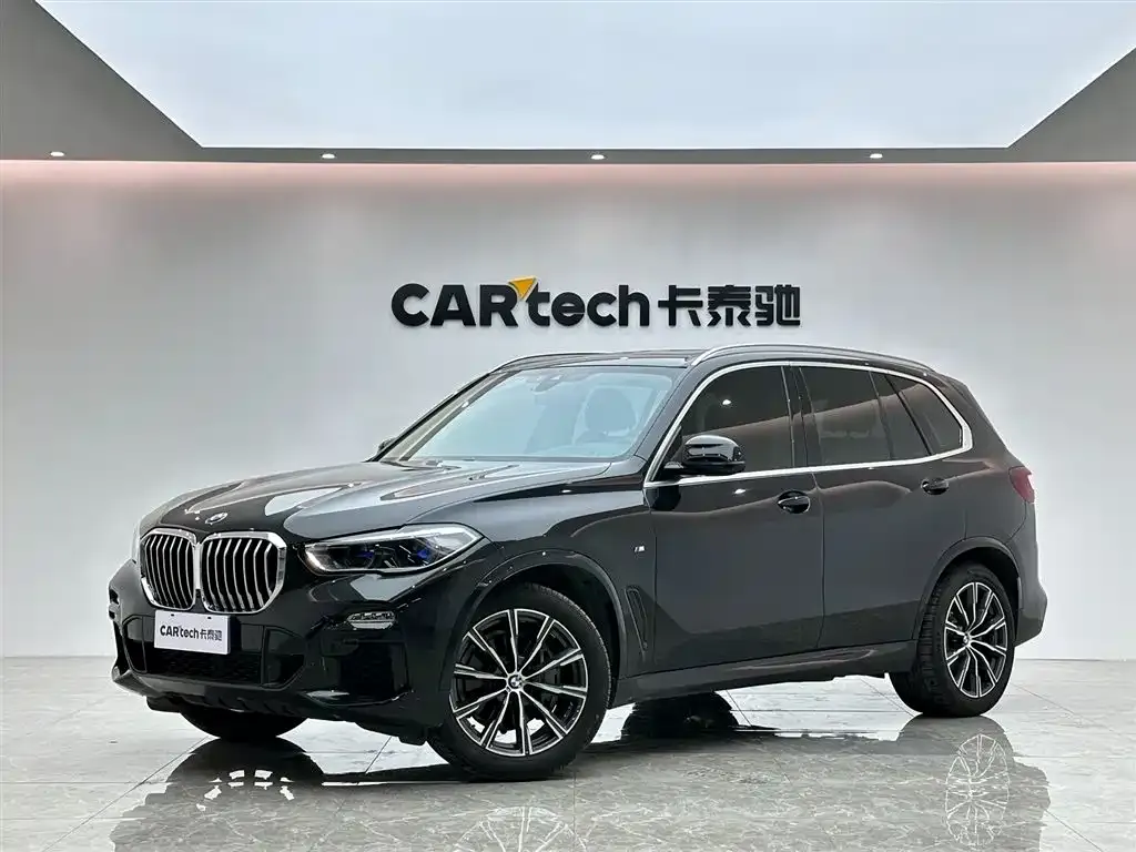 BMW X5 (Import) — фото 1