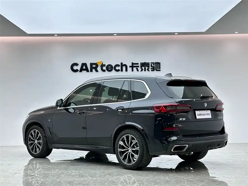 BMW X5 (Import) — фото 3