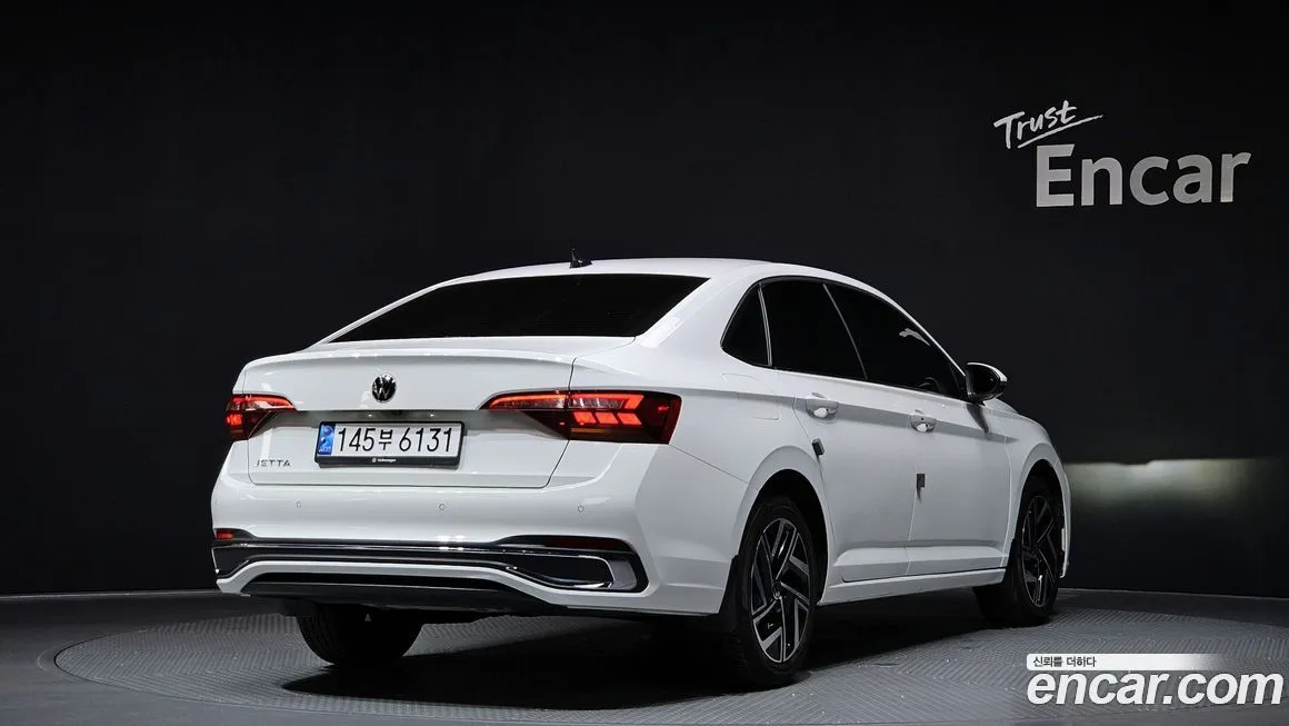 Volkswagen Jetta — фото 2