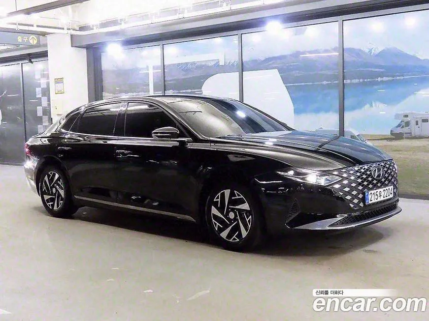 Hyundai Grandeur — фото 1