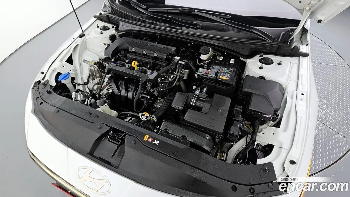 Hyundai AVANTE — фото 6