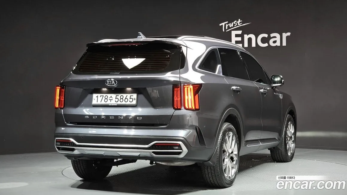 Kia Sorento — фото 2
