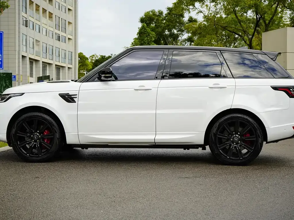 Land Rover Sport — фото 10