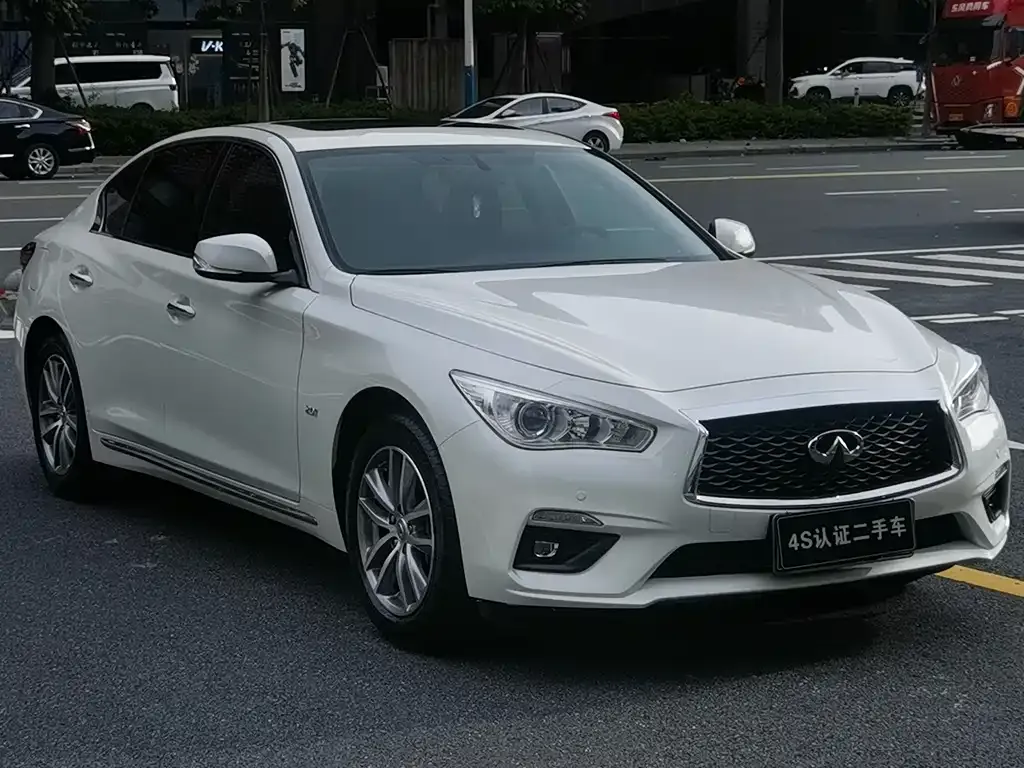 Infiniti Q50L — фото 2