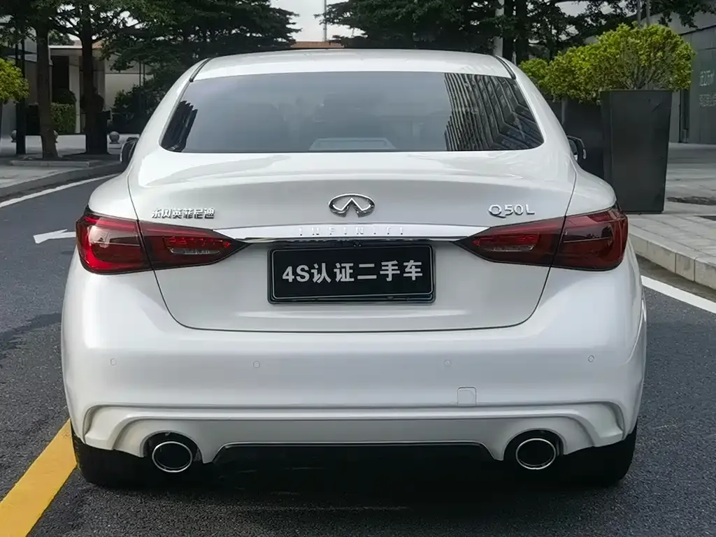 Infiniti Q50L — фото 5