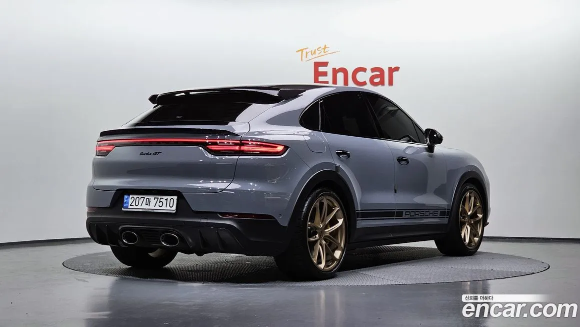 Porsche Cayenne — фото 2
